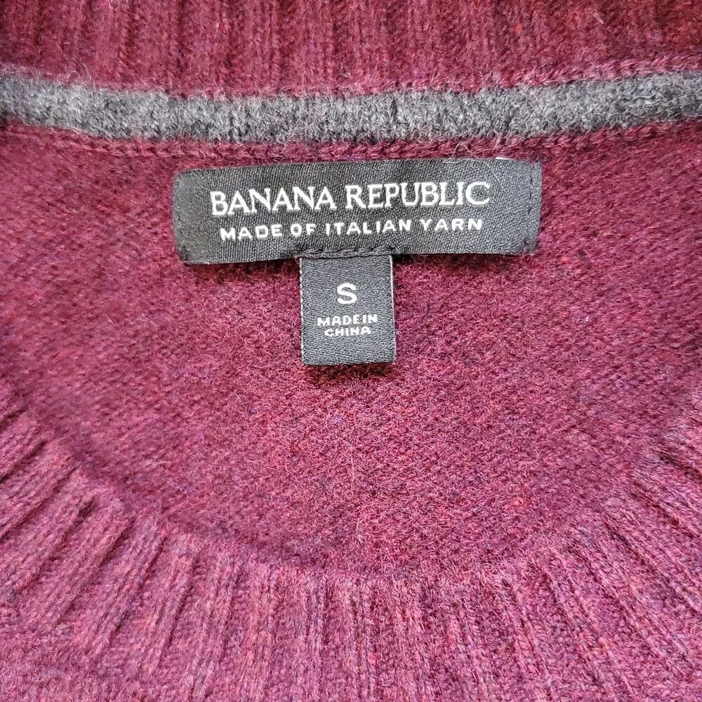 Banana Republic Men's Maroon 100% Merino Extra Fine Wool Italian Yarn Sweater